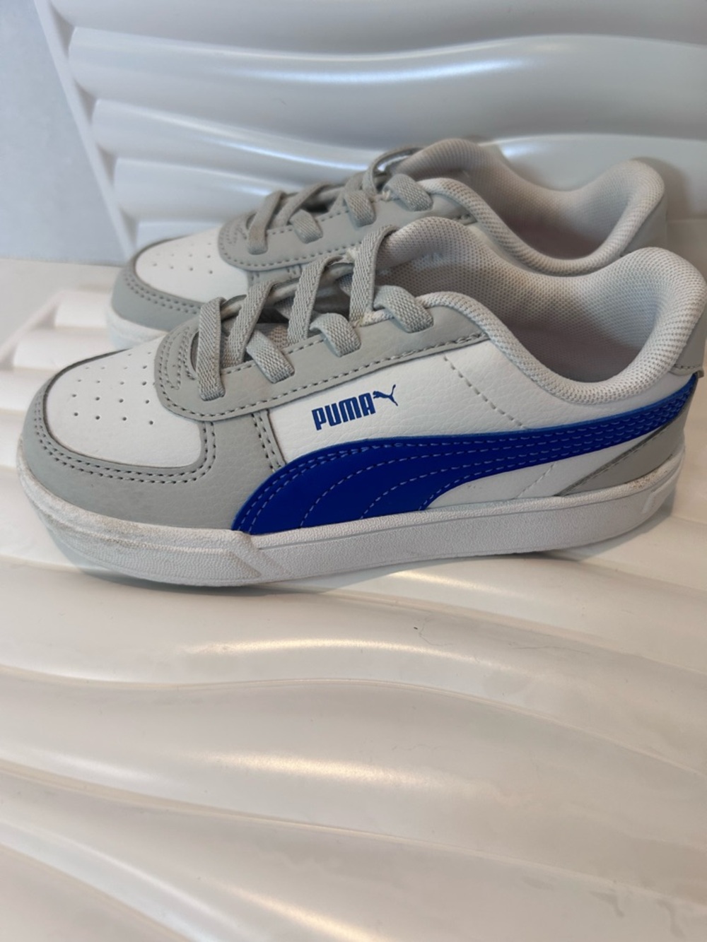 Puma Kids Light Gray & Blue Low-Top Sneakers